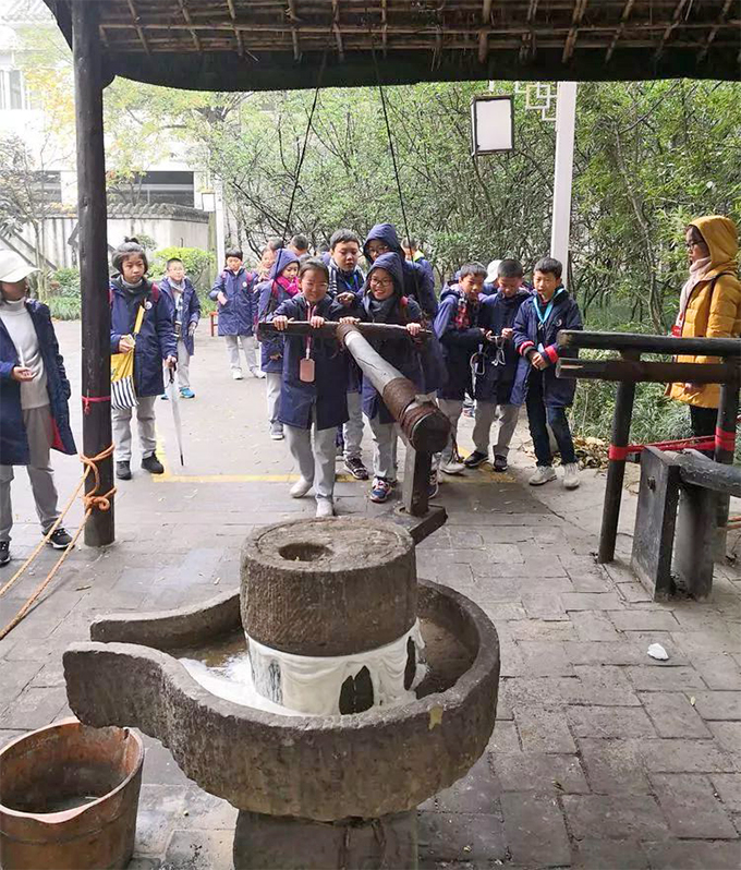 研學(xué)旅行參觀(guān)川菜博物館