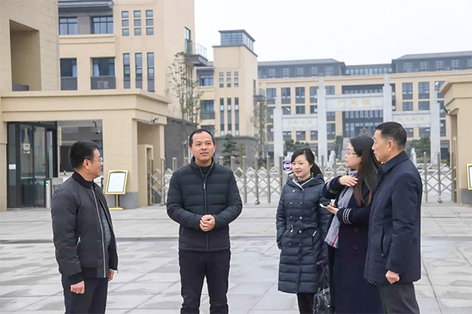 自貢市委組織部副部長(cháng)賴(lài)遠馳